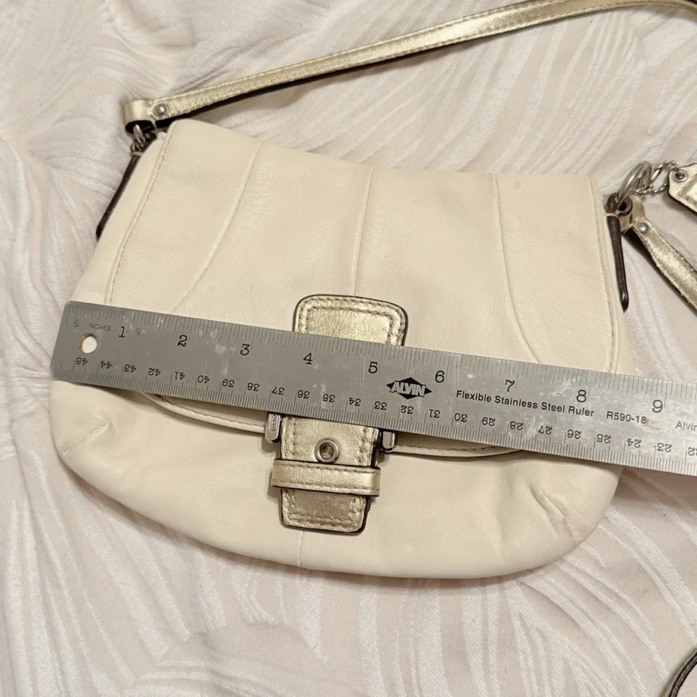 Vintage Coach bag leather 90s Ivory Crossbody